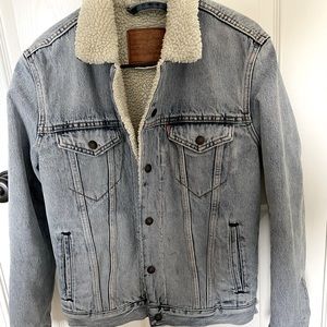 Levi “Ex-Boyfriend Faux Fur Lined Denim Jacket” Size S